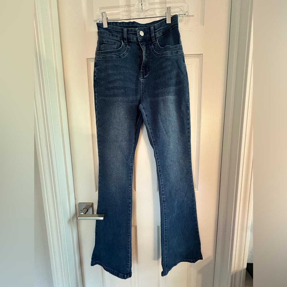 SHEIN Small Flare Jean